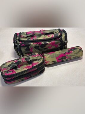 lug Pink & Green Camo Toiletry Travel Kit Set